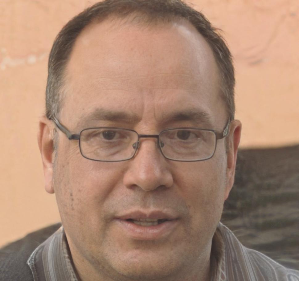 Directeur Général